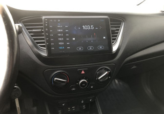 Подержанный автомобиль Hyundai Solaris Sedan 2017 года (13 фото)