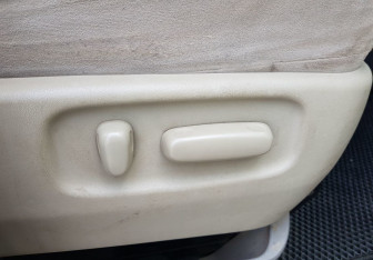 Подержанный автомобиль Volkswagen Transporter Minivan 2004 года (14 фото)