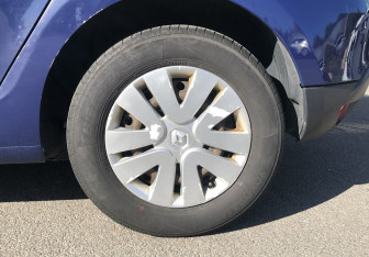 Подержанный автомобиль Renault Megane Hatchback 2010 года (15 фото)