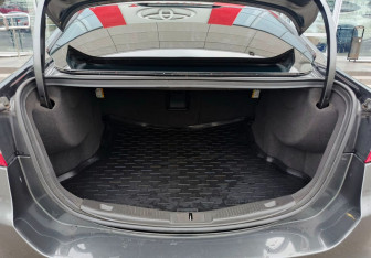 Подержанный автомобиль Ford Mondeo Sedan 2015 года (12 фото)