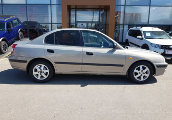 Подержанный автомобиль Hyundai Elantra Sedan 2008 года (4 фото)