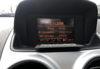 Подержанный автомобиль Opel Corsa 2008 года (14 фото)
