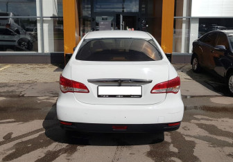 Подержанный автомобиль Nissan Almera Sedan 2016 года (6 фото)