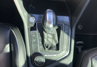 Подержанный автомобиль Volkswagen Tiguan 2018 года (16 фото)