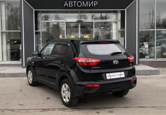 Подержанный автомобиль Hyundai Creta 2018 года (7 фото)