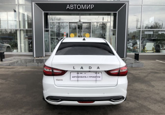 Подержанный автомобиль LADA (ВАЗ) Vesta Sedan 2024 года (6 фото)