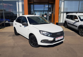 Подержанный автомобиль LADA (ВАЗ) Granta Sedan 2019 года (3 фото)