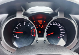 Подержанный автомобиль Nissan Juke 2013 года (13 фото)