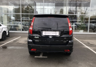 Подержанный автомобиль Great Wall Hover H3 2010 года (6 фото)