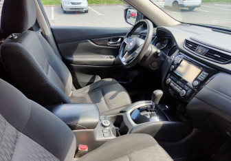 Подержанный автомобиль Nissan X-Trail 2019 года (13 фото)