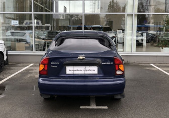 Подержанный автомобиль Chevrolet Lanos 2008 года (6 фото)