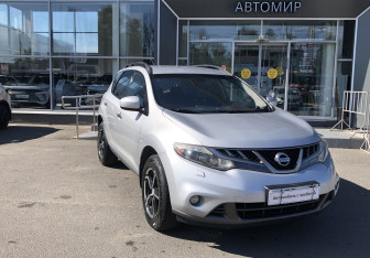 Подержанный автомобиль Nissan Murano Suv 2010 года (3 фото)