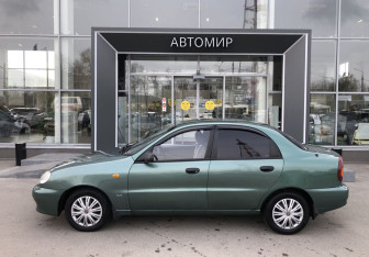 Подержанный автомобиль Chevrolet Lanos 2007 года (8 фото)