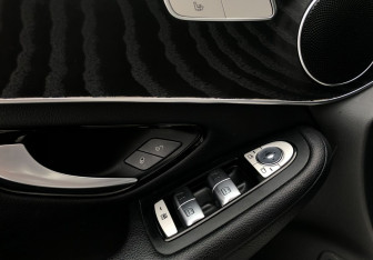 Подержанный автомобиль Mercedes-Benz GLC Coupe 2018 года (13 фото)