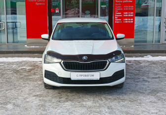 Подержанный автомобиль Skoda Rapid Liftback 2020 года (2 фото)