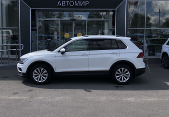 Подержанный автомобиль Volkswagen Tiguan 2019 года (8 фото)