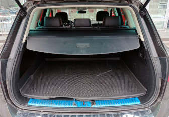 Подержанный автомобиль Volkswagen Touareg 2017 года (12 фото)