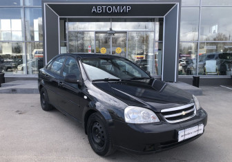 Подержанный автомобиль Chevrolet Lacetti Sedan 2012 года (3 фото)
