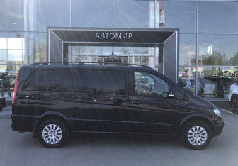 Подержанный автомобиль Mercedes-Benz Viano 2004 года (4 фото)