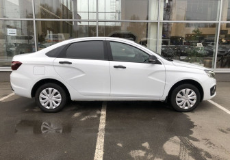 Подержанный автомобиль LADA (ВАЗ) Vesta Sedan 2024 года (4 фото)