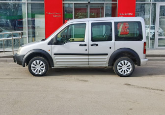 Подержанный автомобиль Ford Tourneo Connect Compactvan 2007 года (8 фото)