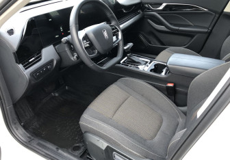 Подержанный автомобиль FAW Bestune B70 2023 года (9 фото)