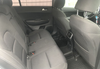 Подержанный автомобиль Kia Sportage 2018 года (11 фото)