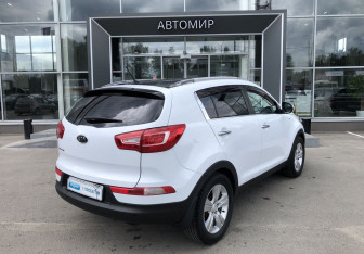 Подержанный автомобиль Kia Sportage 2012 года (5 фото)
