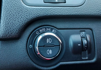 Подержанный автомобиль Opel Insignia Liftback 2014 года (17 фото)