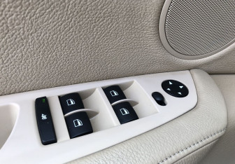 Подержанный автомобиль BMW X5 2008 года (15 фото)