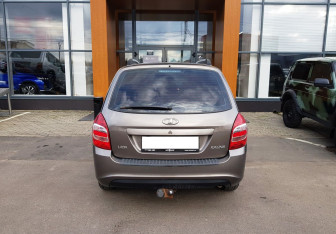 Подержанный автомобиль LADA (ВАЗ) Kalina Wagon 2016 года (6 фото)