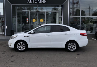 Подержанный автомобиль Kia Rio Sedan 2012 года (8 фото)